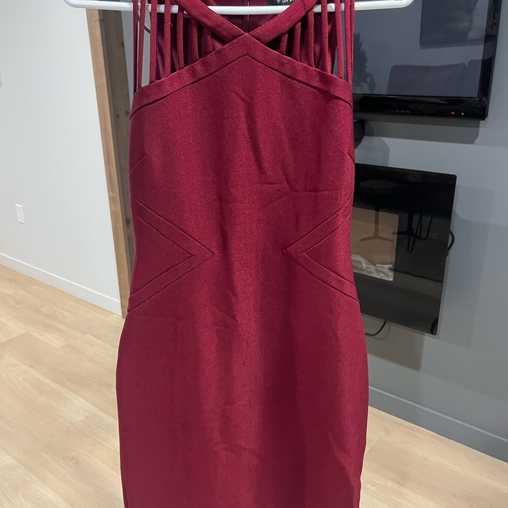 Elegant Burgundy Strappy Dress